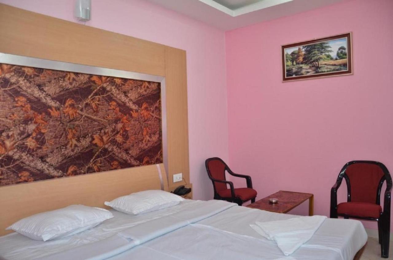 Hotel Barbareek Shillong Eksteriør billede