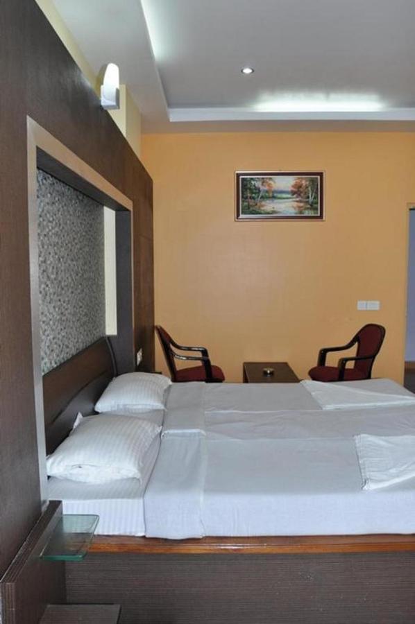 Hotel Barbareek Shillong Eksteriør billede