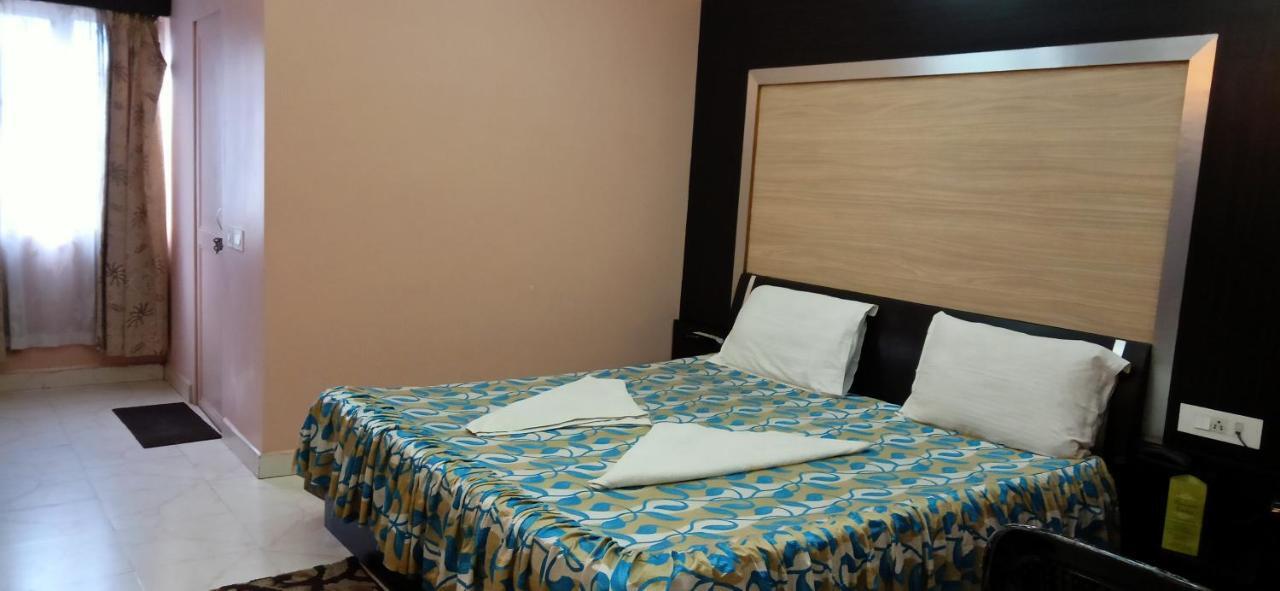 Hotel Barbareek Shillong Eksteriør billede