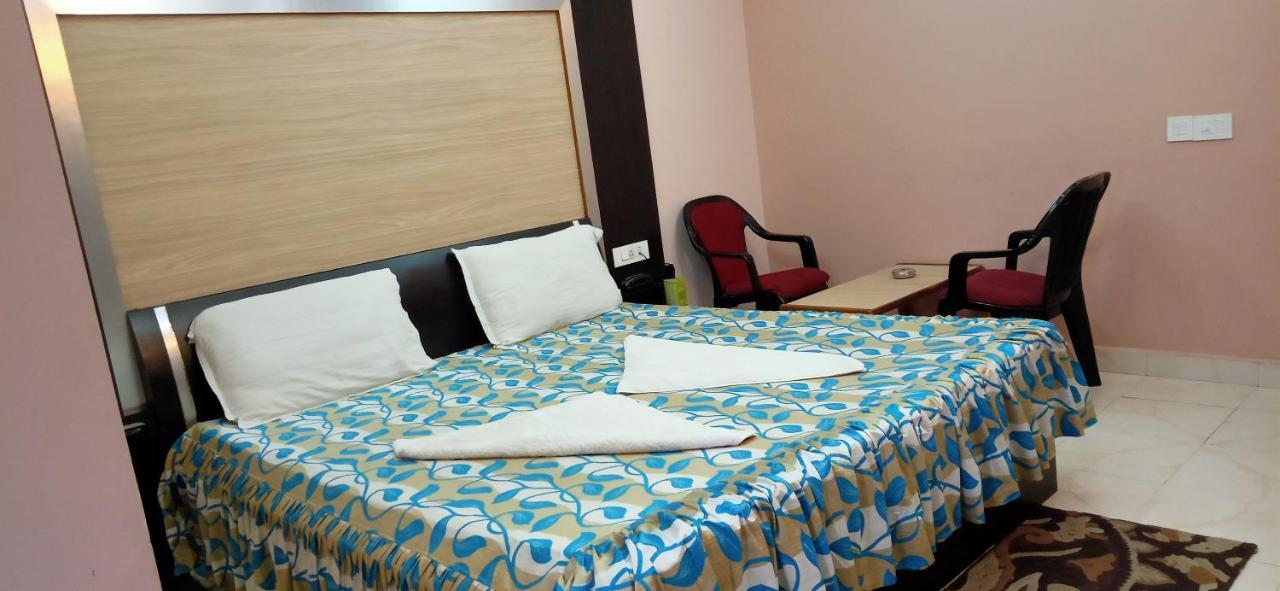 Hotel Barbareek Shillong Eksteriør billede
