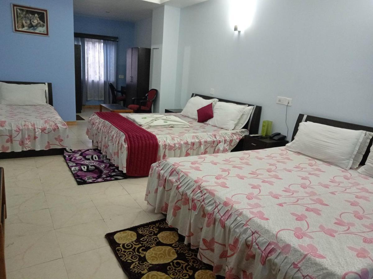 Hotel Barbareek Shillong Eksteriør billede